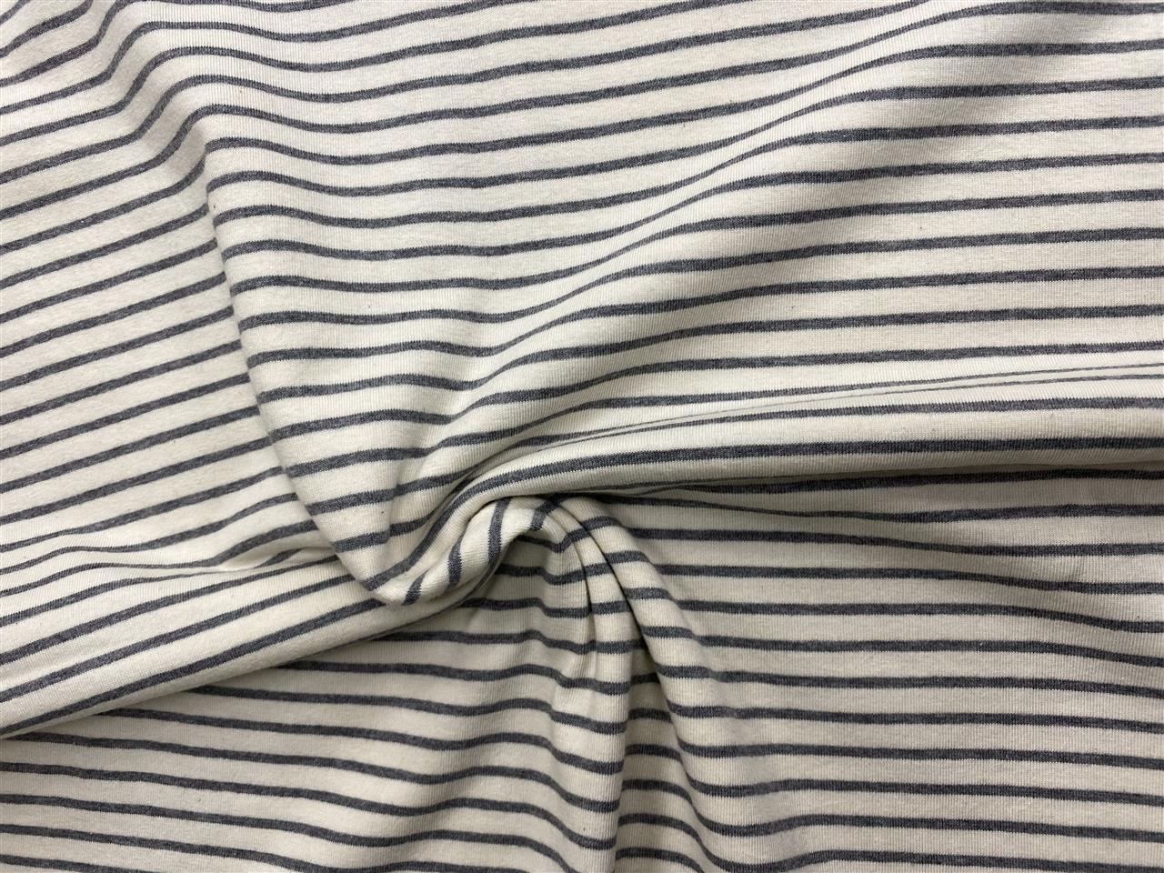 Striped knitted fabric 21E24